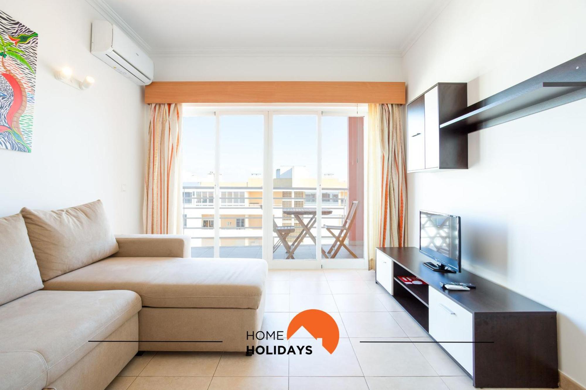 #199 Flamingo 1108 By Holidays Apartment